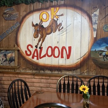 The Roadkill Cafe - Inside - American Near Me - Seligman, Arizona