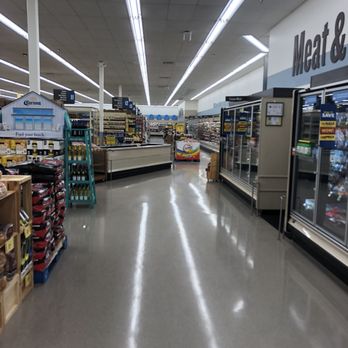 Food Lion - the inside of a grocery store - Grocery Near Me - Kill Devil Hills, North Carolina