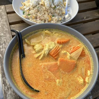 Otus Thai Kitchen & Coffee - Yellow Curry w/ Chicken Mild - Thai Near Me - West Hollywood, California Otus Thai Kitchen & Coffee - Yellow Curry w/ Chicken Mild - Thai Near Me - West Hollywood, California