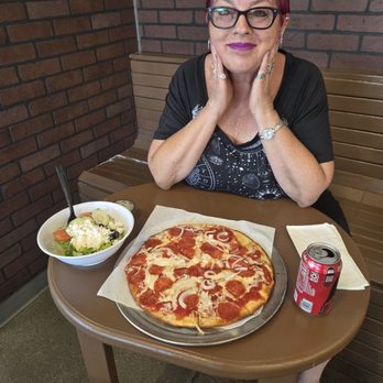 Landini's Pizzeria - Me very happy to eat my food!! - Pizza Near Me - Las Vegas, Nevada