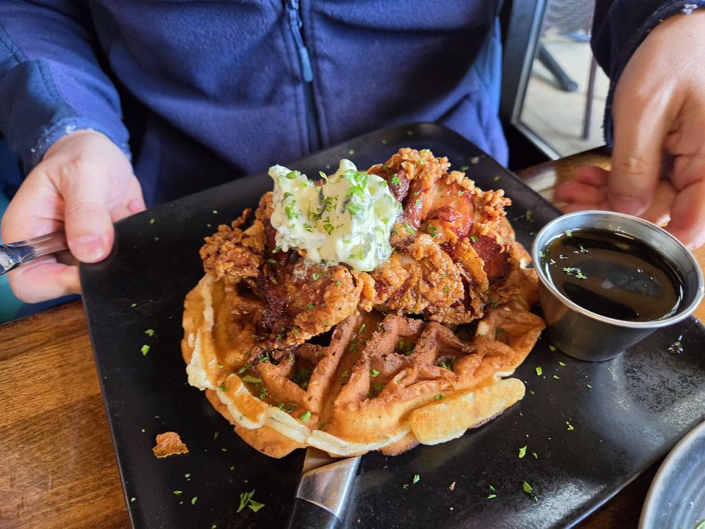 Food from Woodin Creek Kitchen & Tap