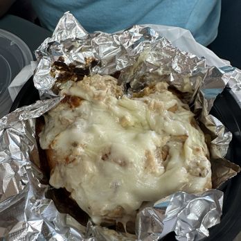 SoMo Cafe - Chicken Alfredo overstuffed bagel - Bagels Near Me - Bayou La Batre, Alabama SoMo Cafe - Chicken Alfredo overstuffed bagel - Bagels Near Me - Bayou La Batre, Alabama