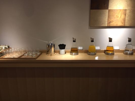 Uan Kanazawa by null