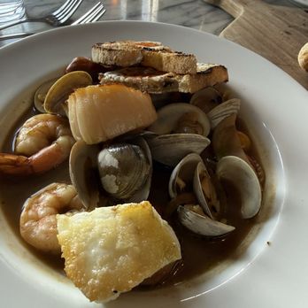Luna - Bouillabaisse - New American Near Me - Spokane, Washington Luna - Bouillabaisse - New American Near Me - Spokane, Washington