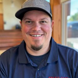 Kyle's Fast Auto Glass - Kyle himself the owner of Kyle fast auto glass LLC