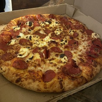 Barro's Pizza - Reheated pizza after they told us they would remake it. Ricotta cheese all burnt. - Italian Near Me - Buckeye, Arizona Barro's Pizza - Reheated pizza after they told us they would remake it. Ricotta cheese all burnt. - Italian Near Me - Buckeye, Arizona