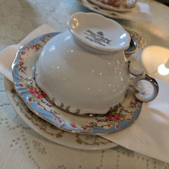 Dartealing Lounge - Tea Rooms Near Me - San Francisco, California Dartealing Lounge - Tea Rooms Near Me - San Francisco, California
