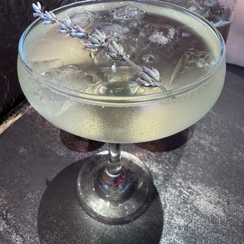 Monets Wine Bistro - French Near Me - Exeter, California