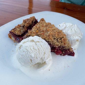 Nepenthe - Berry pie with ice cream - New American Near Me - Big Sur, California Nepenthe - Berry pie with ice cream - New American Near Me - Big Sur, California