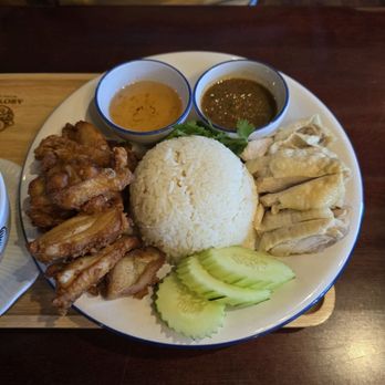 Aroy Mak Thai Food - Gai Tod and  Simmered Chicken (Hainan Chicken) - Thai Near Me - Seattle, Washington