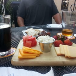 Jekyll & Hyde's - Fruit n cheese platter.