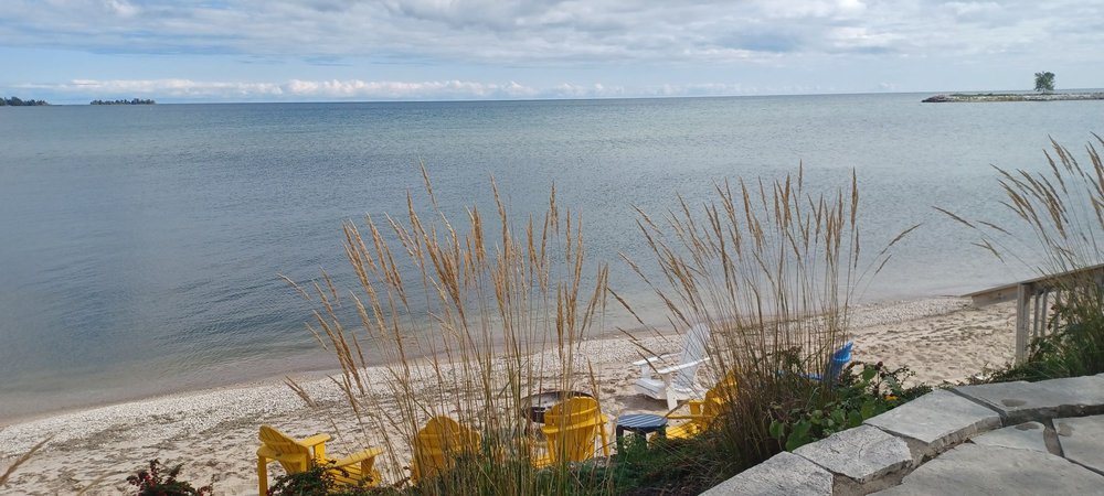 BEACHFRONT INN - Updated July 2026 - 69 Photos & 44 Reviews - 8040 Hwy ...