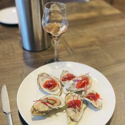 Up Cellar - Blue point oysters!
