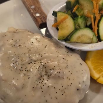 Woody's Roadhouse - Country chicken and Very hot veggies - Breakfast & Brunch Near Me - Colton, California