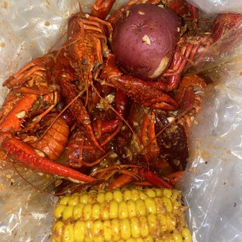 Captain Crab - 1 pound crawfish to-go with one corn and potato - Seafood Near Me - Elk Grove, California