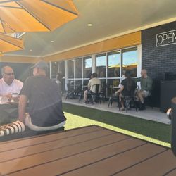 Dripp Donuts - Patio area