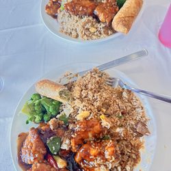 Dragon Gate - General Tsos Chicken combo, saucy and they add peppers onion and ginger to the dish! Hands down the best food!