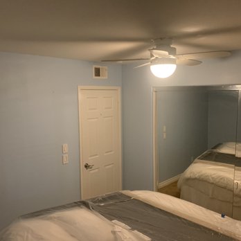 Enrique's Contracting Services - Interior paint job - General Contractors Near Me - San Jacinto, California Enrique's Contracting Services - Interior paint job - General Contractors Near Me - San Jacinto, California