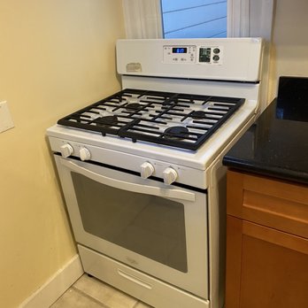 Pires Cleaning Service - Home Cleaning Near Me Pires Cleaning Service - Home Cleaning Near Me