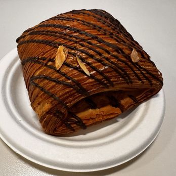 Bibble & Sip - Earl grey and almond mochi croissant - Coffee & Tea Near Me - New York, New York