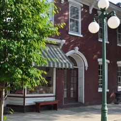 Brynwood Rentals - Downtown retail properties mixed with spectacular apartments - owned by Brynwood Rentals.