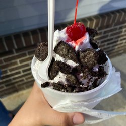 Rocco's Italian Ice - Fried Oreo Sundae