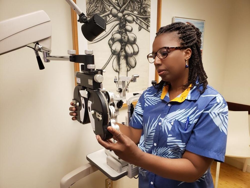 EYE CENTER OF HAWAI’I Updated October 2024 13 Reviews 776403