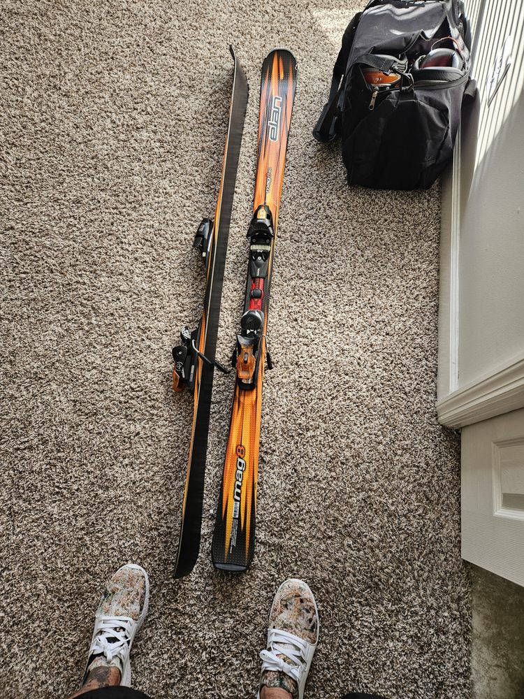 SOUTH PEAK SKI SHOP Updated August 2024 11 Photos Jacksonville