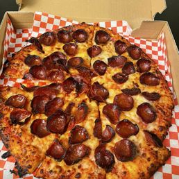 Halal Pepperoni Pizza Halal Pepperoni Pizza