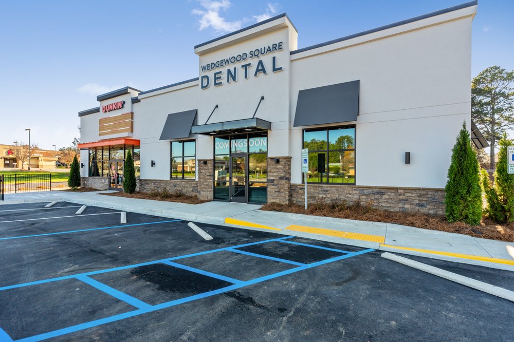 WEDGEWOOD SQUARE DENTAL Updated August 2024 1767 Heckle Blvd, Rock