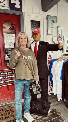 Trump store by null