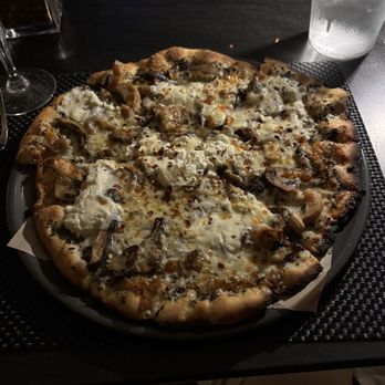 Sole Restaurant - Roasted Mushroom Pizza - Italian Near Me - New Canaan, Connecticut