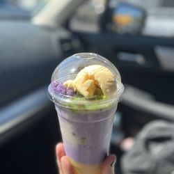 Filipiniana Philippine Café - Halo halo