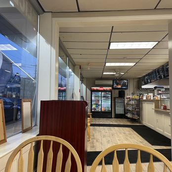 Amici's Pizzeria - Pizza Near Me - North Andover, Massachusetts