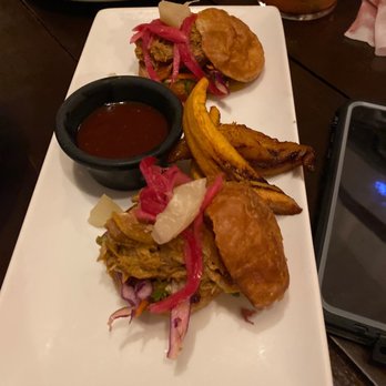 Lola Valentina - Pork sliders - Caribbean Near Me - Isla Mujeres, ROO Lola Valentina - Pork sliders - Caribbean Near Me - Isla Mujeres, ROO