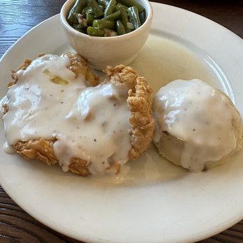 5D Steakhouse - Chicken fried chicken with garlic mashed potatoes - Steakhouses Near Me - Kerrville, Texas 5D Steakhouse - Chicken fried chicken with garlic mashed potatoes - Steakhouses Near Me - Kerrville, Texas