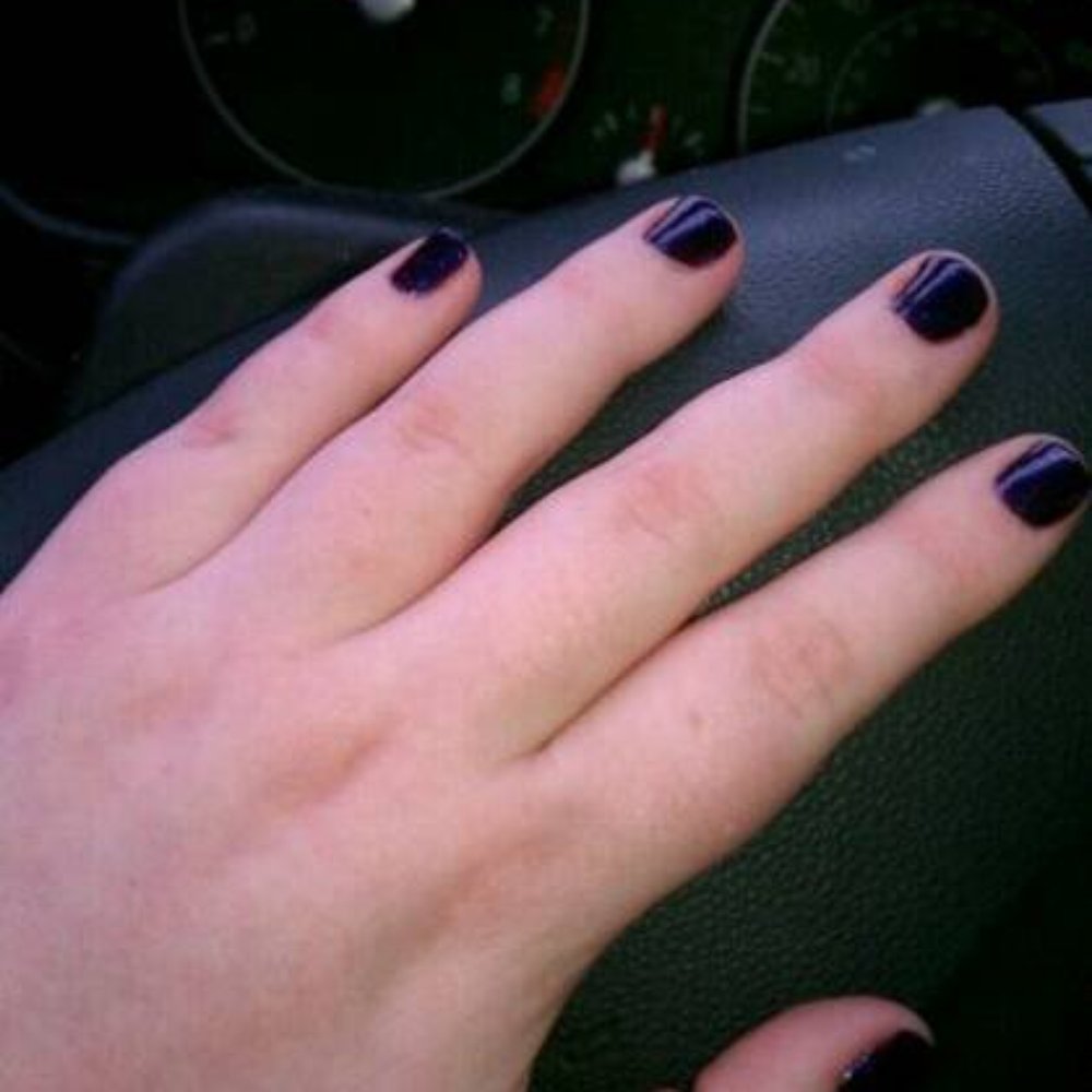 My pretty plum purple nails...before they chipped the next friggin day.