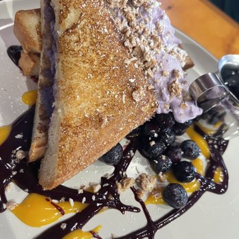 Toast Kitchen & Bakery - Ube French toast - Breakfast & Brunch Near Me - Costa Mesa, California