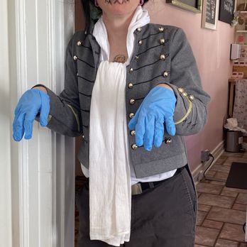 Olive’s Apron - Out of the staff dressed as Billy in Hocus Pocus. Nice touch. - Desserts Near Me - Lexington-Fayette, Kentucky Olive’s Apron - Out of the staff dressed as Billy in Hocus Pocus. Nice touch. - Desserts Near Me - Lexington-Fayette, Kentucky