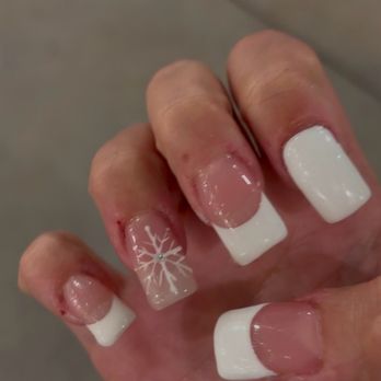 Charlie's Nail & Spa - And this was the end results - Nail Salons Near Me - Prescott, Arizona