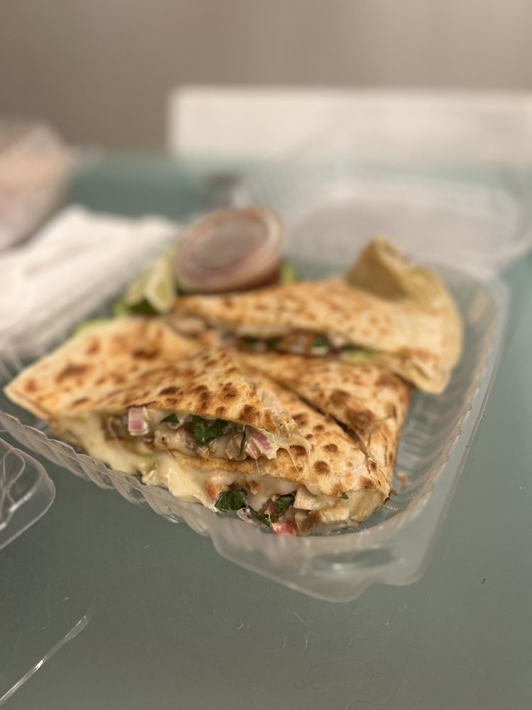 EL CAMARON DE SINALOA Seafood Restaurant 245 Willow St, San jose