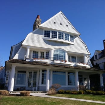 Peter Smith Painting - Peter Smith Painting painted the exterior and interior of this beautiful Rowayton, CT home. - Painters Near Me - Norwalk, Connecticut Peter Smith Painting - Peter Smith Painting painted the exterior and interior of this beautiful Rowayton, CT home. - Painters Near Me - Norwalk, Connecticut