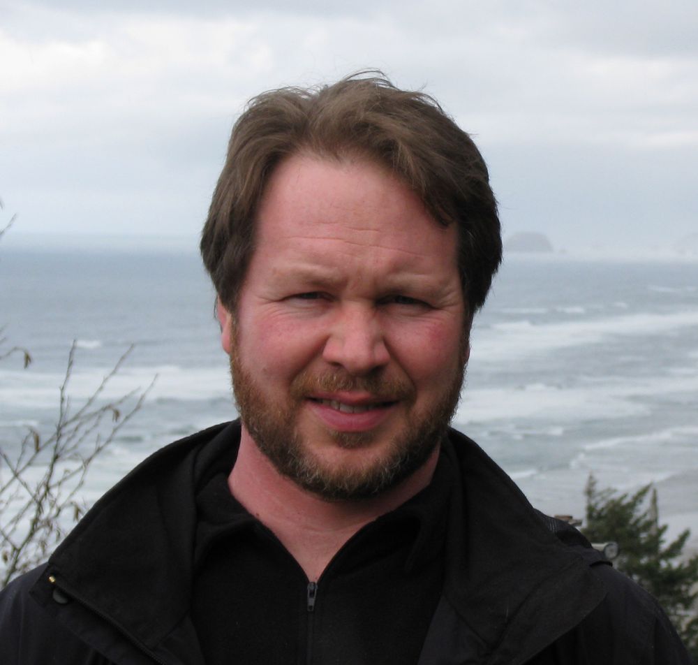 SCOTT KING HYBRID REAL ESTATE 2445 Oakmont Way, Eugene, Oregon Real Estate Agents Phone