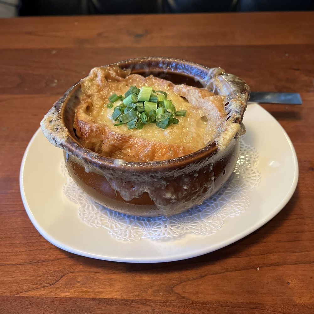 Red Fox Bar & Grille - French onion soup - American Near Me - Jackson, New Hampshire Red Fox Bar & Grille - French onion soup - American Near Me - Jackson, New Hampshire