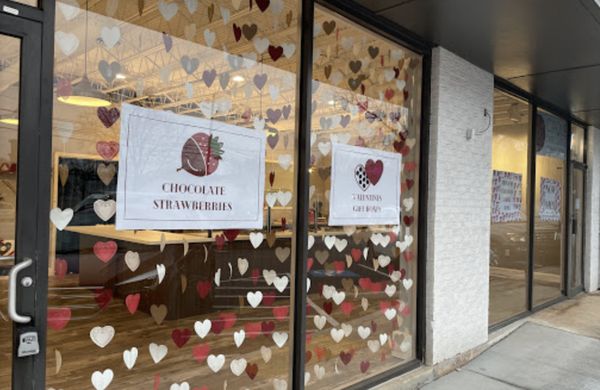 Cirque Confections & Chocolate by null