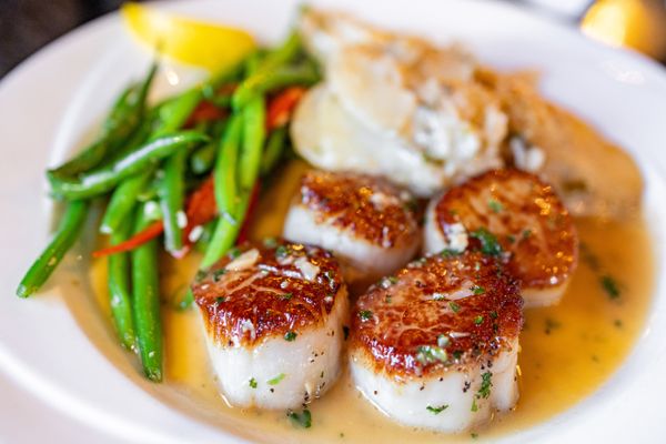 Ada’s Fish House by null