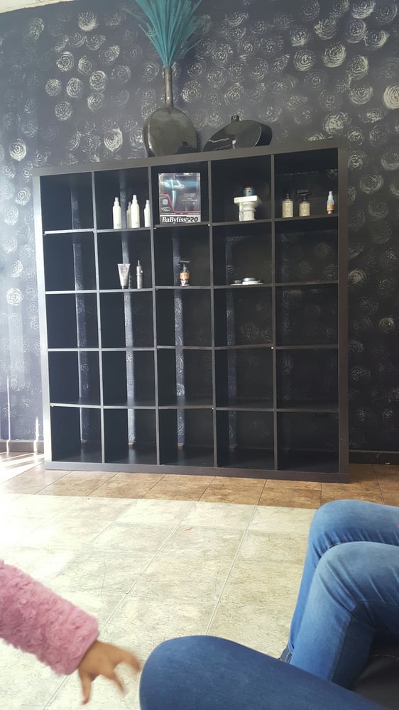 Vision Hair Boutique Logo