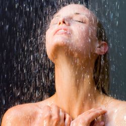 Urban Oasis North Avenue - Enjoying the Rain Shower after a relaxing massage