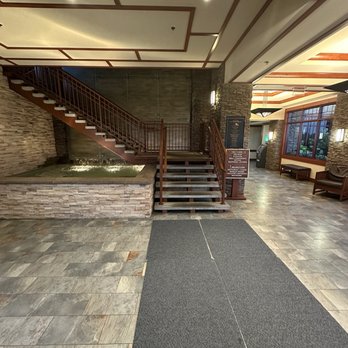 Lost Marsh Golf Course - Front clubhouse entrance, golf shop also has a door to the right - Golf Near Me - Hammond, Indiana