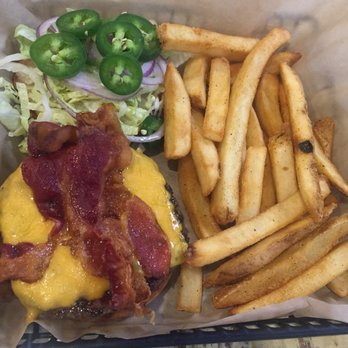 One Twenty Three Burger House - Boss burger - Burgers Near Me - Saint Augustine, Florida